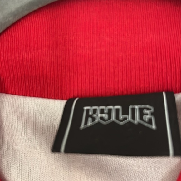 KYLIE JENNER LIPS SATIN RED BOMBER JACKET SZ MEDIUM - Picture 4 of 5